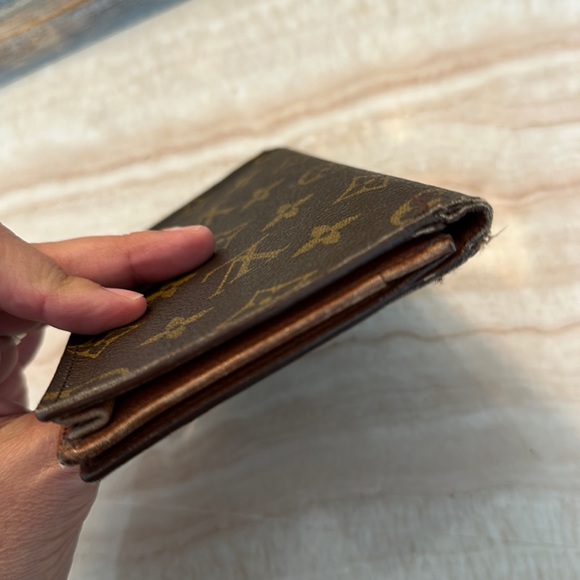 SALE!! Authentic LV Long Brown Monogram Wallet - Picture 14 of 17
